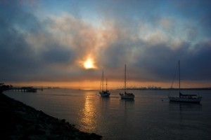 Autor Ronald Carlson de http://www.publicdomainpictures.net/view-image.php?image=45716&picture=san-diego-amanecer